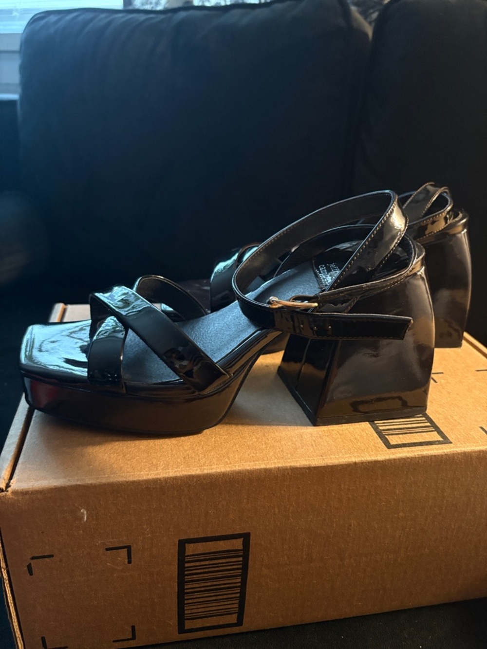 Jeffrey Campbell sandal - Picture 4 of 8